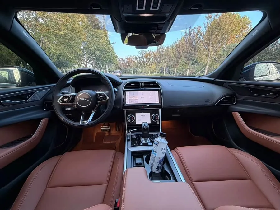 Jaguar XEL 2024 2.0T 250PS R-DYNAMIC S aggressive sports version 2024 — миниатюра 4