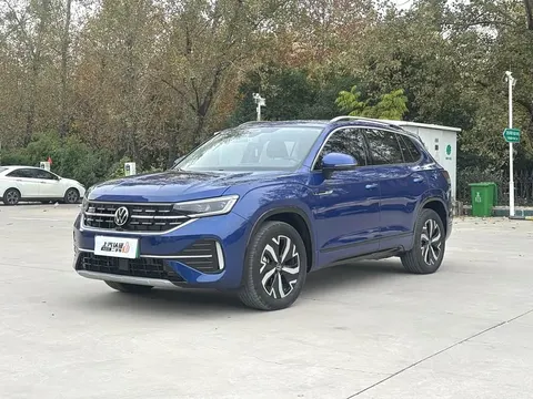 Volkswagen Tayron GTE plug-in hybrid 2024 купить в Москве