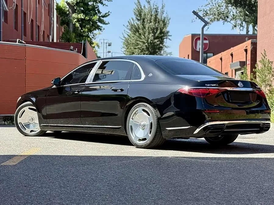 Mercedes-Benz Maybach S-Class Maybach S-Class 2023 S 480 4MATIC 2022 — миниатюра 4