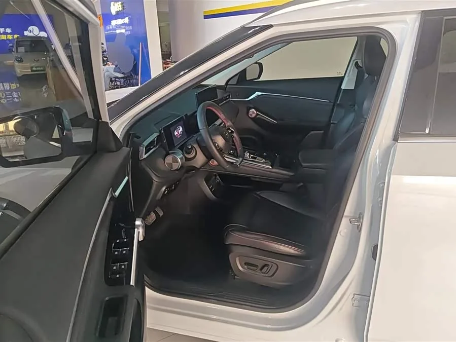 GAC Trumpchi video cool Yingku 2022 1.5T Supernova Pro Edition 2023 — миниатюра 3