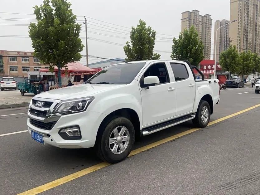Isuzu RE-MAX Ruimai RE-MAX 2022 2.8T Classic Diesel Two-Wheel Drive Comfort Standard Wheelbase Edition JE493ZLQ6E 2023 — фото 1, купить с доставкой в Москву