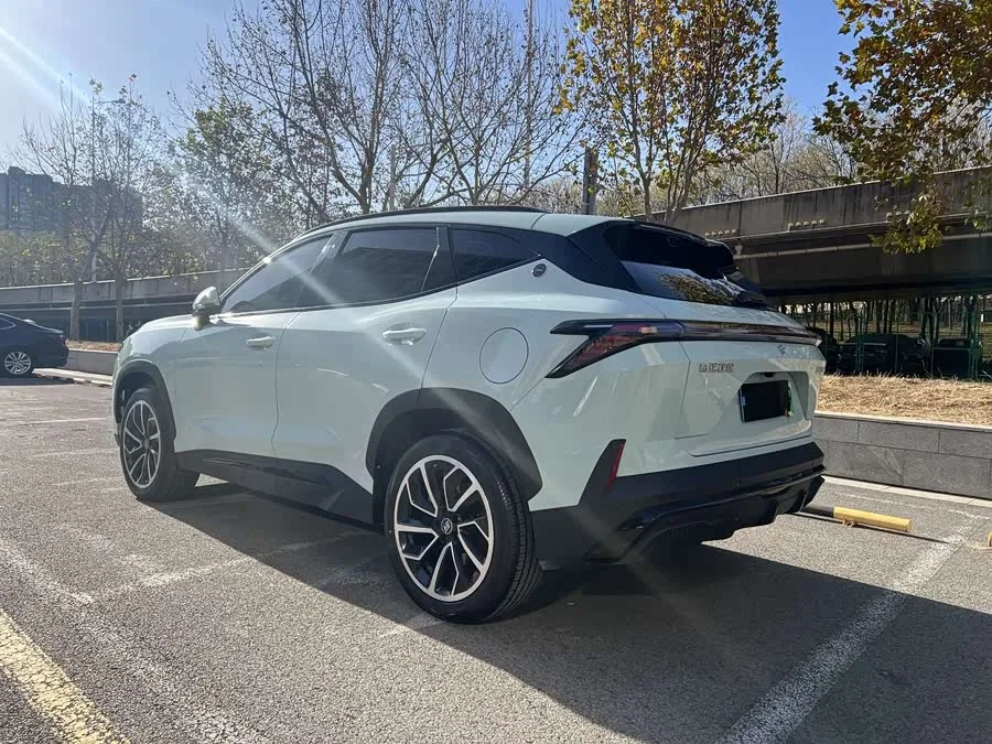 Jetour L6 JETOUR SHANHAI L6 2024 1.5TD DHT ULTRA 2025 — миниатюра 5