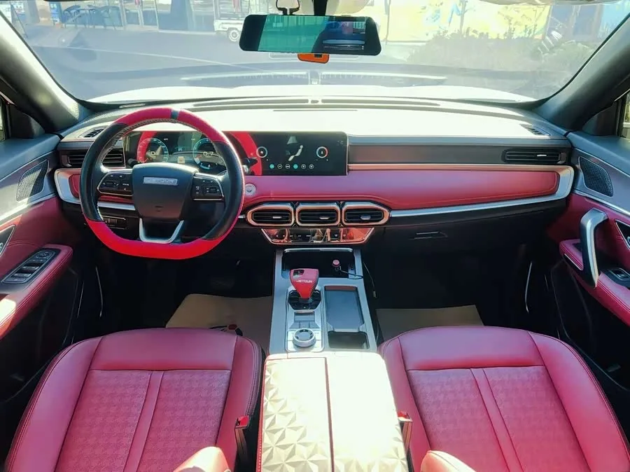 Jetour X70 PLUS JETOUR X70 PLUS 2025 Champion Edition 1.5T DCT Champion PRO 5 Seaters 2025 — миниатюра 3