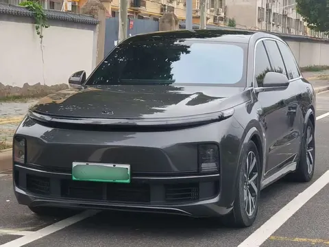 Lixiang L8 2024 купить в Москве