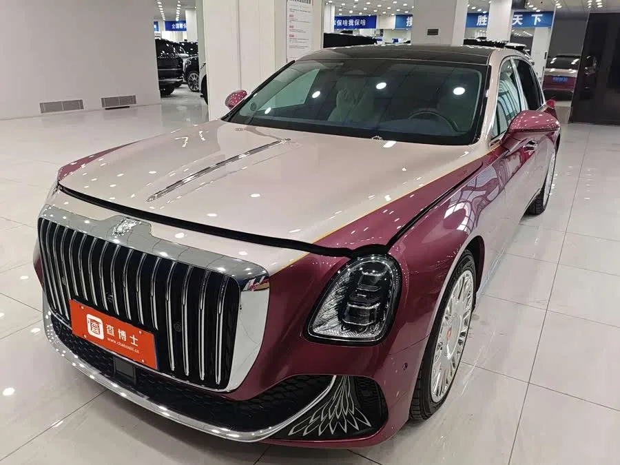 Hongqi Golden Sunflower Country Elegance Hongqi Golden Sunflower National Elegance 2024 4.0T V8 Edition 2024 — фото 1, купить с доставкой в Москву