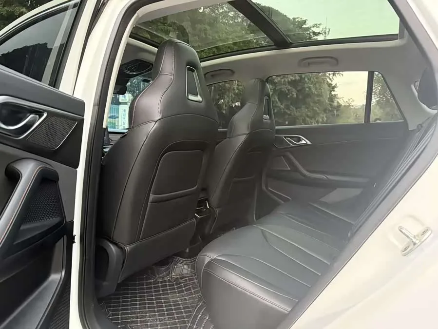 Roewe RX5 Roewe RX5 2023 1.5T Flagship Smart Driving Edition 2023 — миниатюра 2
