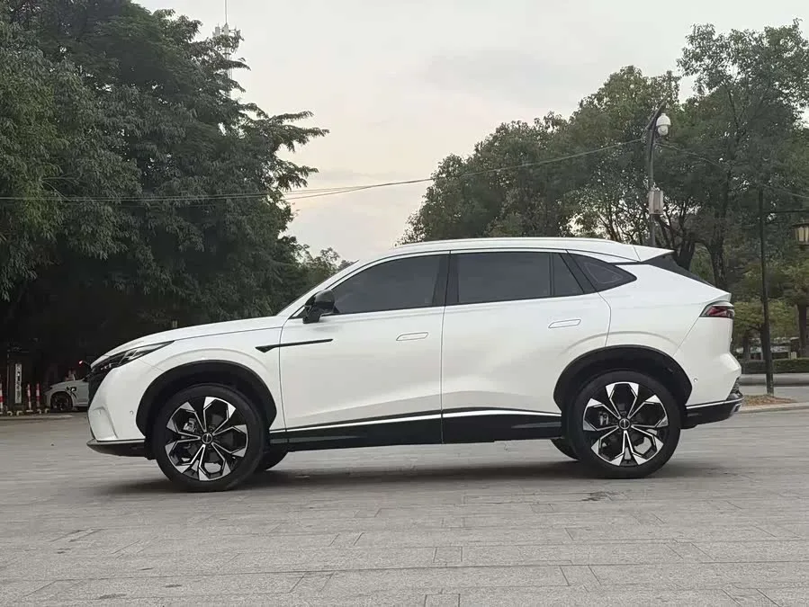 Roewe RX5 Roewe RX5 2023 1.5T Flagship Smart Driving Edition 2023 — миниатюра 5
