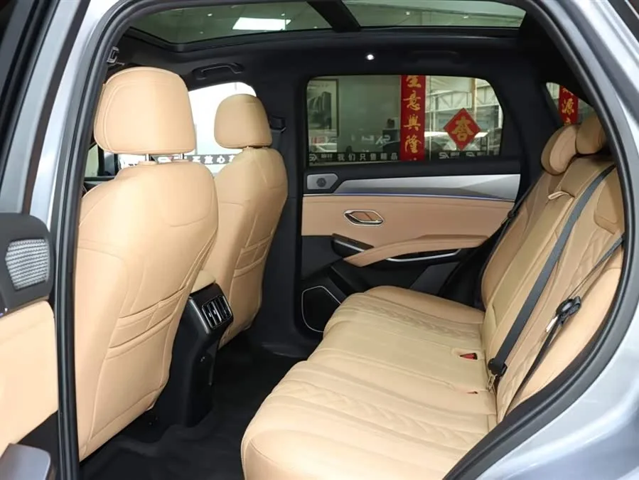 BYD Song L DM-i Song L DM-i 2025 Intelligent Driving Edition 112km Surpassing Edition 2025 — миниатюра 5
