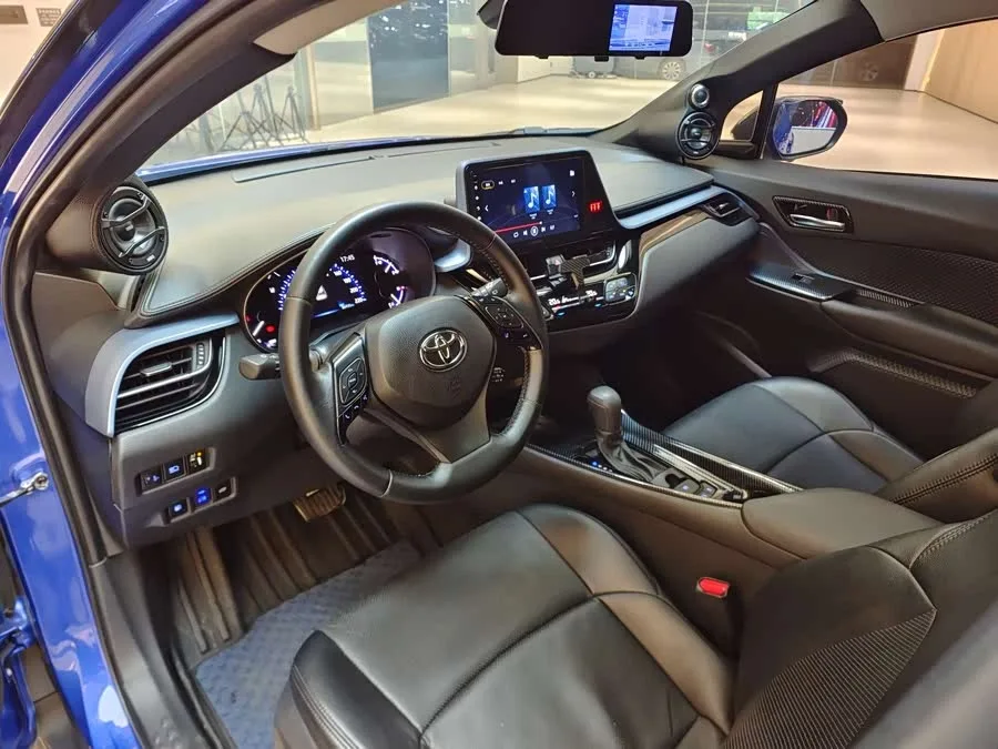 Toyota IZOA IZOA 2021 Dual Engine 2.0L Yixiang Edition 2022 — миниатюра 3