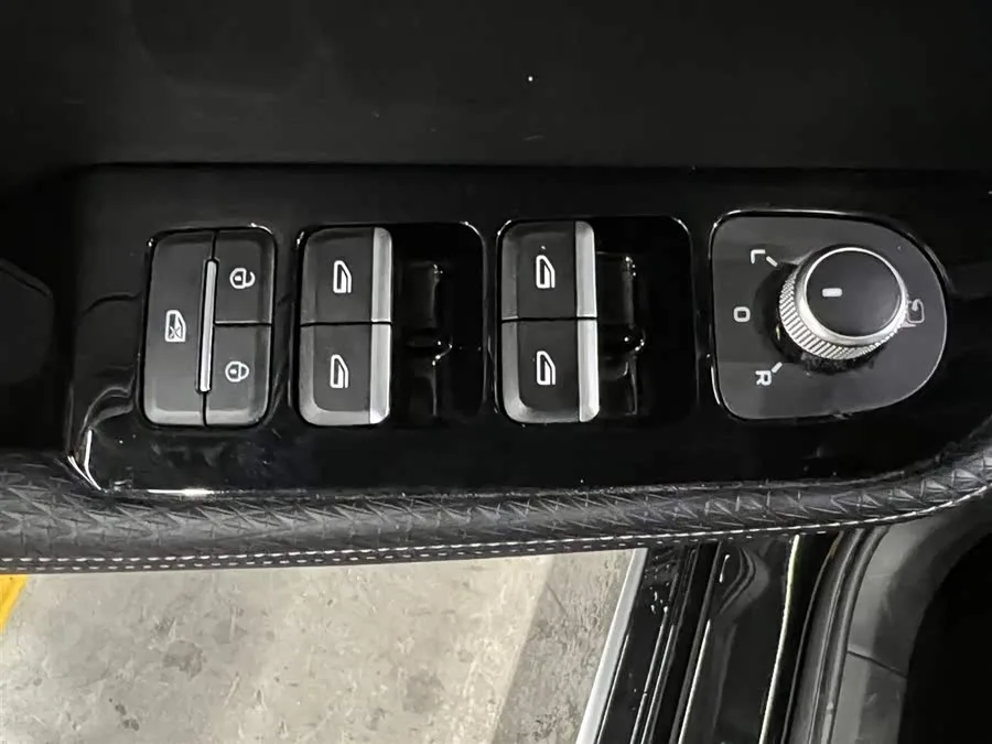Geely Xingrui Xingrui 2021 2.0TD Luxury 2022 — миниатюра 4