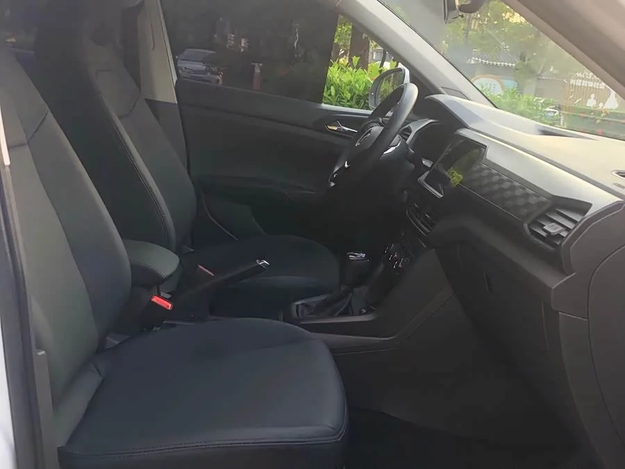 Volkswagen Tukai (T-Cross) Tukai 2023 facelift 1.5L automatic fashion version 2023 — миниатюра 4