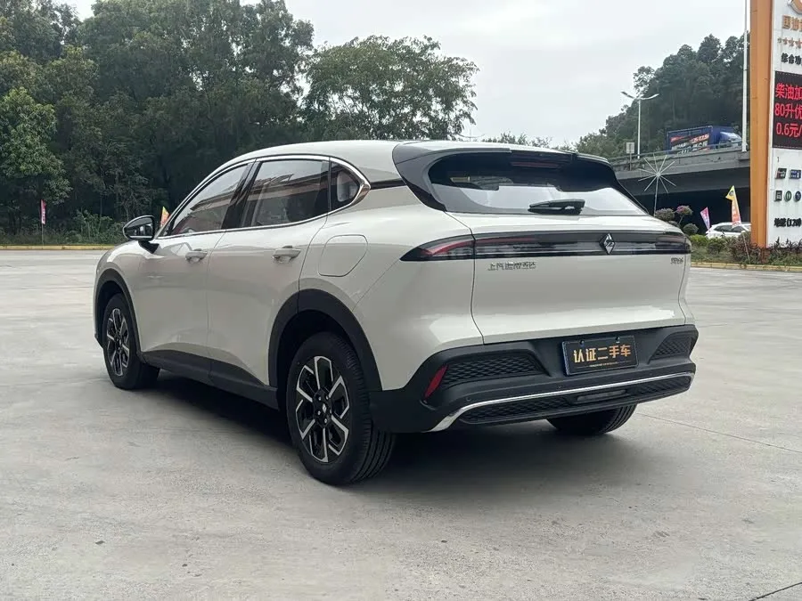 Baojun E6 Baojun E6 2026 500km Enjoy Edition 2025 — миниатюра 4