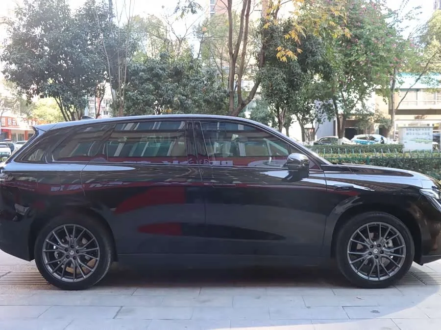 Leapmotor C10 Leapmotor C10 2026 210 Enjoyable Edition 2025 — миниатюра 4
