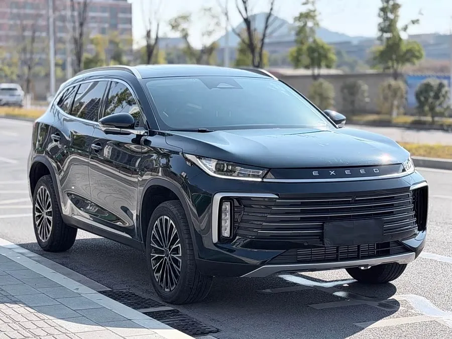 Exeed TXL Xingtu Lingyun 2025 300T 2WD King Edition 2025 — миниатюра 3