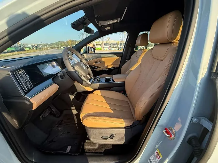BYD Song L DM-i Song L DM-i 2024 112km Leading Model 2025 — миниатюра 3