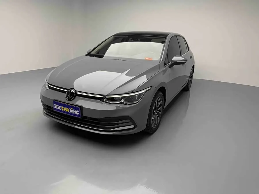 Volkswagen golf Golf 2023 facelift 280TSI DSG Pro 2024 — фото 1, купить с доставкой в Москву