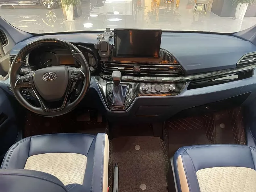 Maxus SAIC MAXUS V90 RV SAIC MAXUS V90 2021 2.0T Traveler V90 Self-Propelled Type B RV Flagship Edition 2022 — миниатюра 5