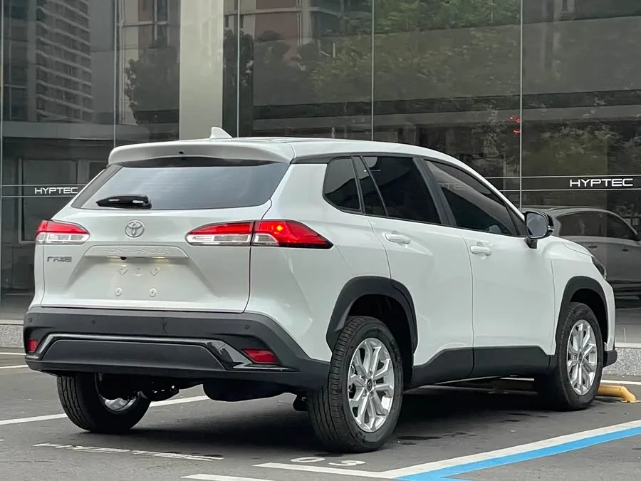 Toyota Frontlander 2026 Toyota Land Cruiser 2.0L CVT Comfort Plus Edition 2025 — миниатюра 5