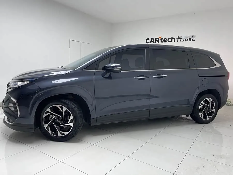 Hyundai Custo Kustu 2021 270TGDi Premium Edition LUX 2023 — миниатюра 3