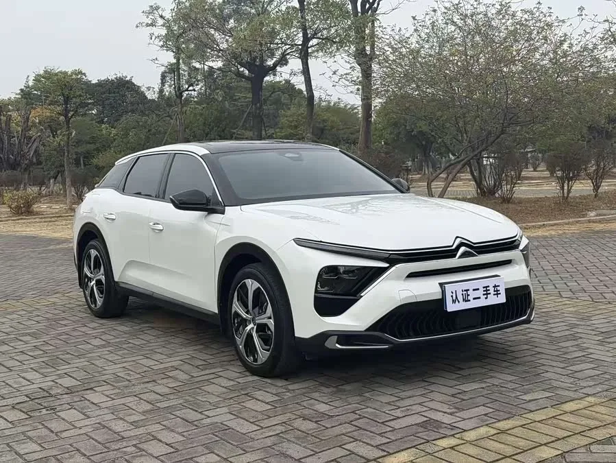Citroen Versailles C5 X Versailles C5 X 2023 1.6T enjoys extraordinary benefits 2023 — миниатюра 3