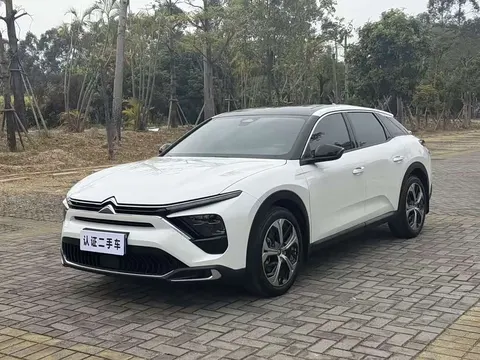 Citroen Versailles C5 X 2023 купить в Москве