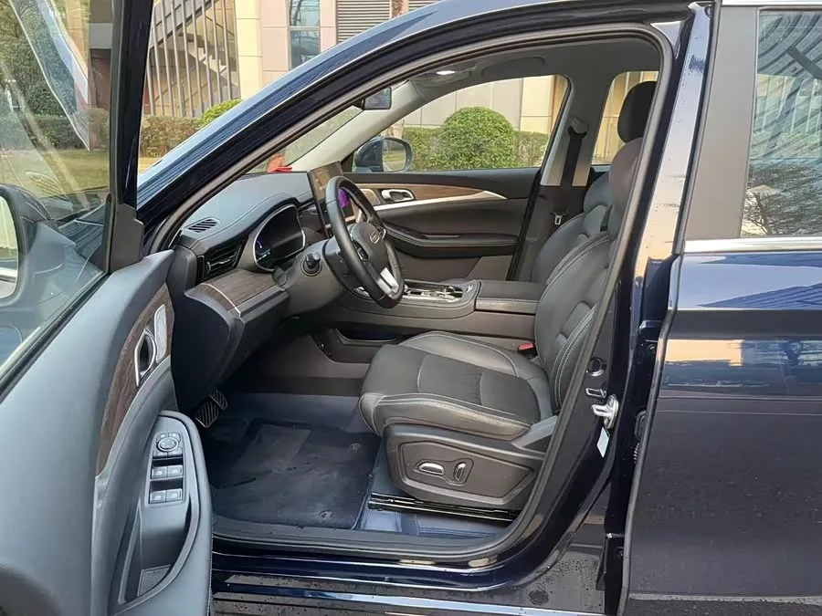 Skywell Skyworth HT-i Skyworth HT-i 2024 1.5L PHEV 115KM Premium Edition 2024 — миниатюра 5