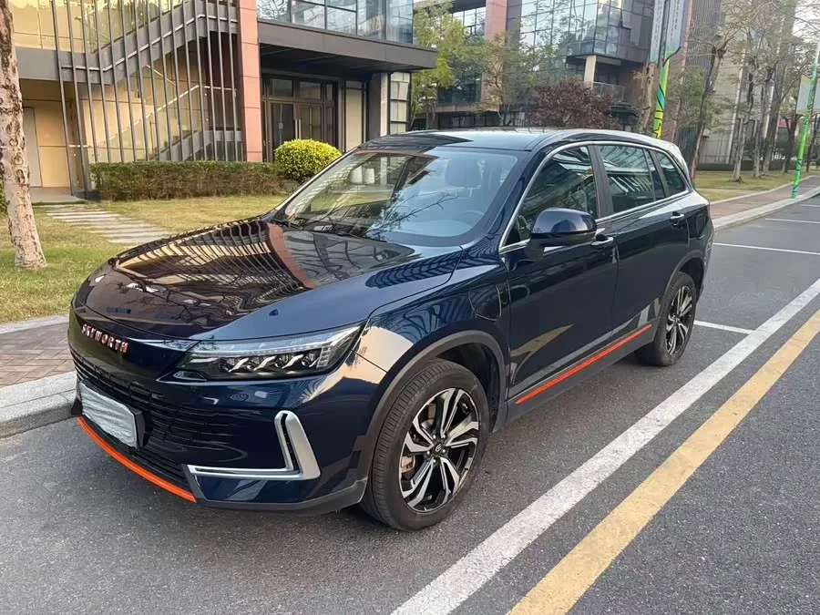 Skywell Skyworth HT-i Skyworth HT-i 2024 1.5L PHEV 115KM Premium Edition 2024 — фото 1, купить с доставкой в Москву