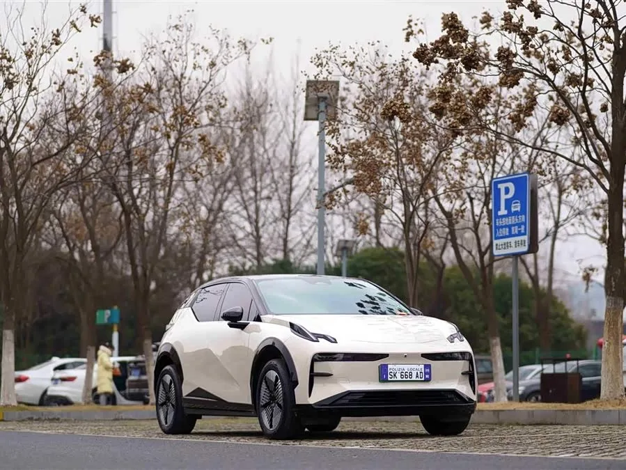 Zeekr X Zeekr X 2023 4WD YOU Edition 4 Seaters 2024 — миниатюра 3