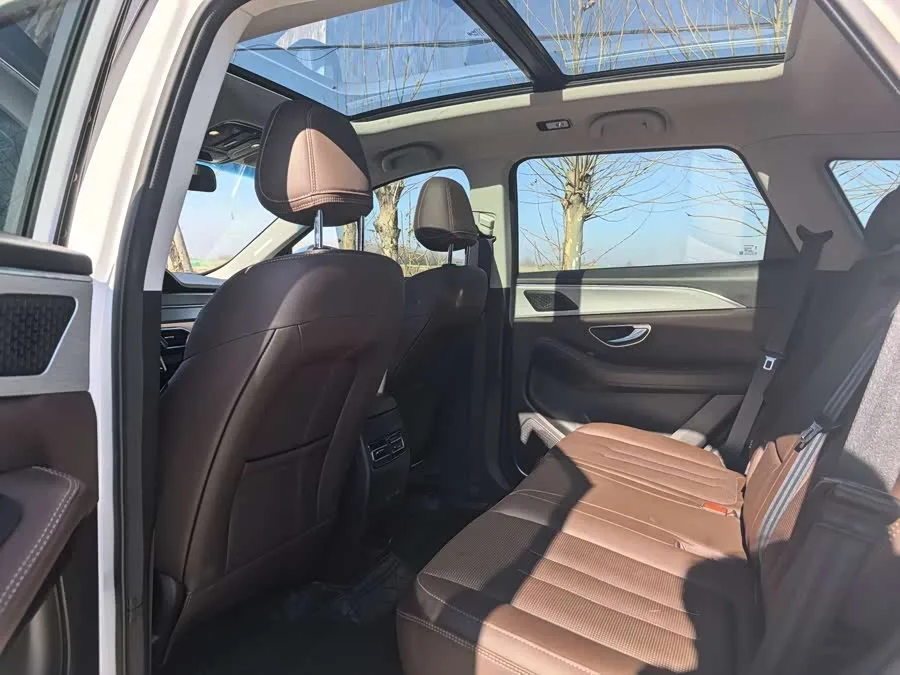 Jetour X95 Jietu X95 2023 1.6T DCT era version 7 seats 2024 — миниатюра 3