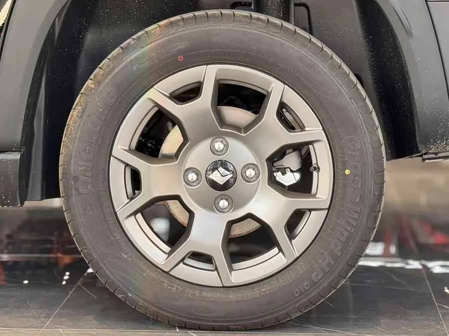 Baojun Yueya Plus Baojun Yueye Plus 2026 401km Flagship Edition 2025 — миниатюра 3