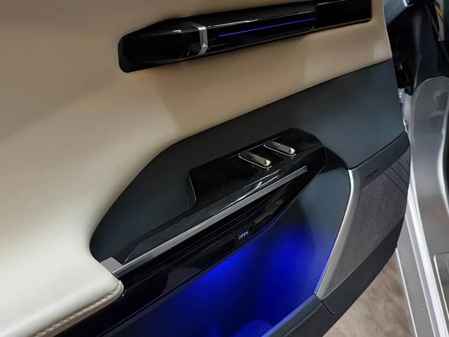 GAC Trumpchi Haobo Haobo GT Haobo GT 2023 560 rear-wheel drive seven-wing version 2023 — миниатюра 4
