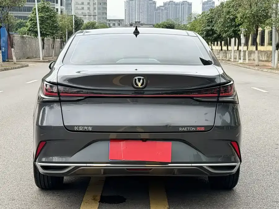 Changan Ruicheng PLUS Ruicheng PLUS 2023 1.5T DCT Pilot Edition 2023 — миниатюра 2