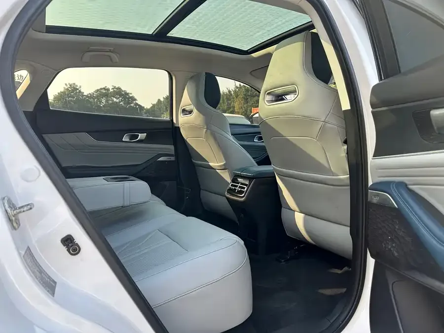 Changan UNI-K Changan UNI-K iDD 2023 iDD 1.5T 135km Smart Fun Edition 2023 — миниатюра 5