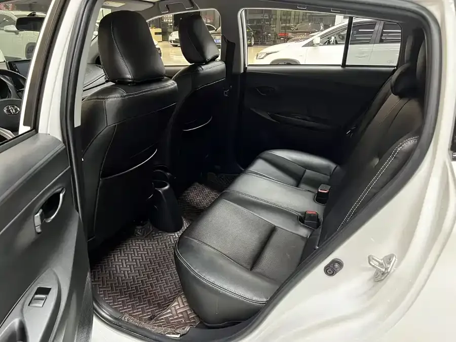 Toyota Vios FS Vios FS 2021 1.5L CVT Fenchi Edition 2022 — миниатюра 2