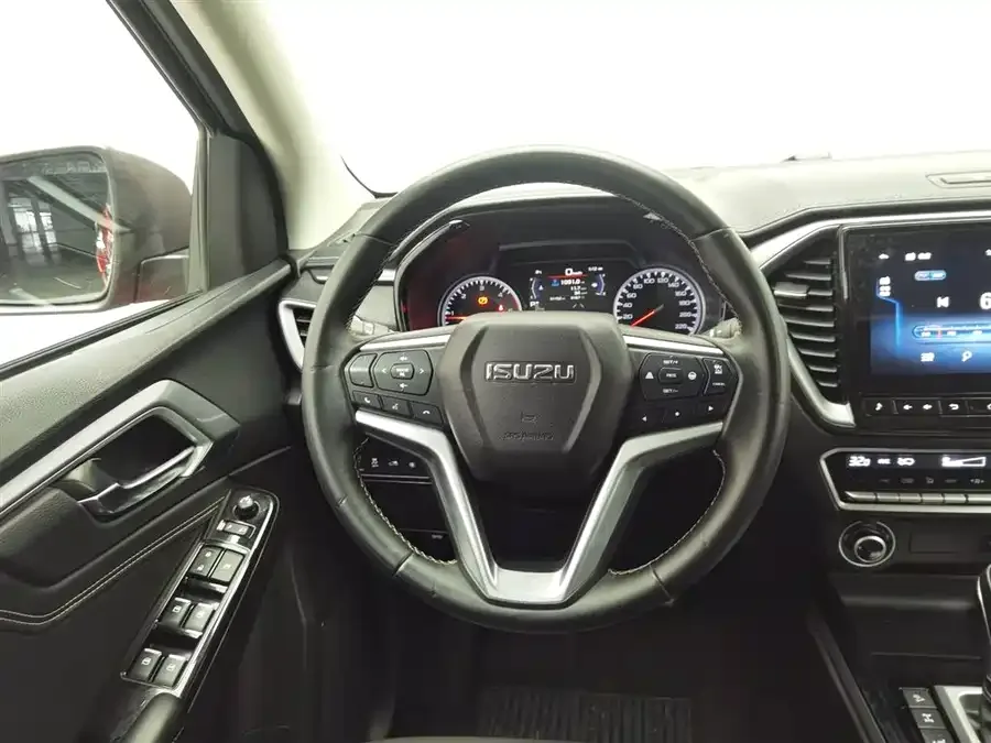 Isuzu D-MAX D-MAX 2021 1.9T automatic four-wheel drive diesel Global-leading RZ4E 2023 — миниатюра 5