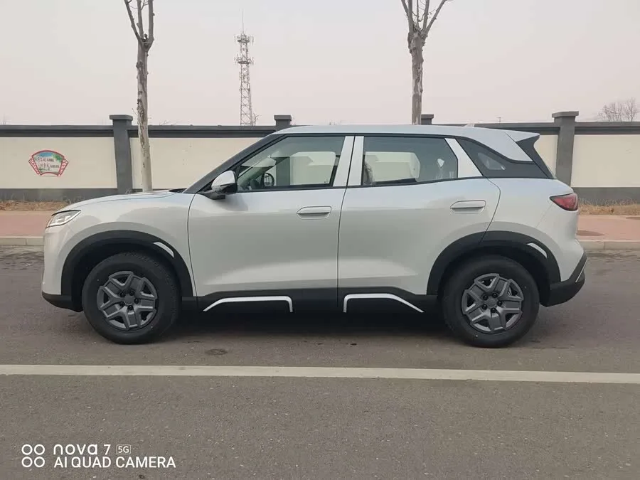 BYD Yuan UP Yuan UP 2025 301KM Pilot Edition 2026 — миниатюра 4