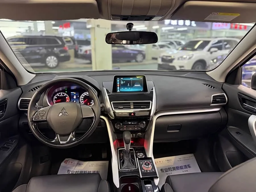 Mitsubishi Yige Yige 2021 1.5T CVT four-wheel drive combustion version 2022 — миниатюра 2