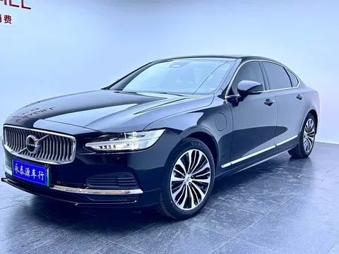 Volvo S90 plug-in hybrid 2024 купить в Москве