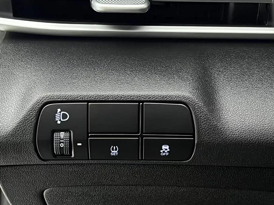 Hyundai Elantra Elantra 2022 1.5L CVT GLX Elite Edition 2023 — миниатюра 5