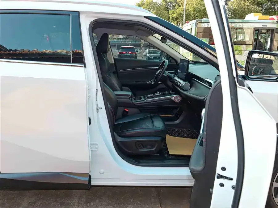 GAC Trumpchi video cool Yingku 2022 2.0ATK Gemini Pro Edition 2023 — миниатюра 5