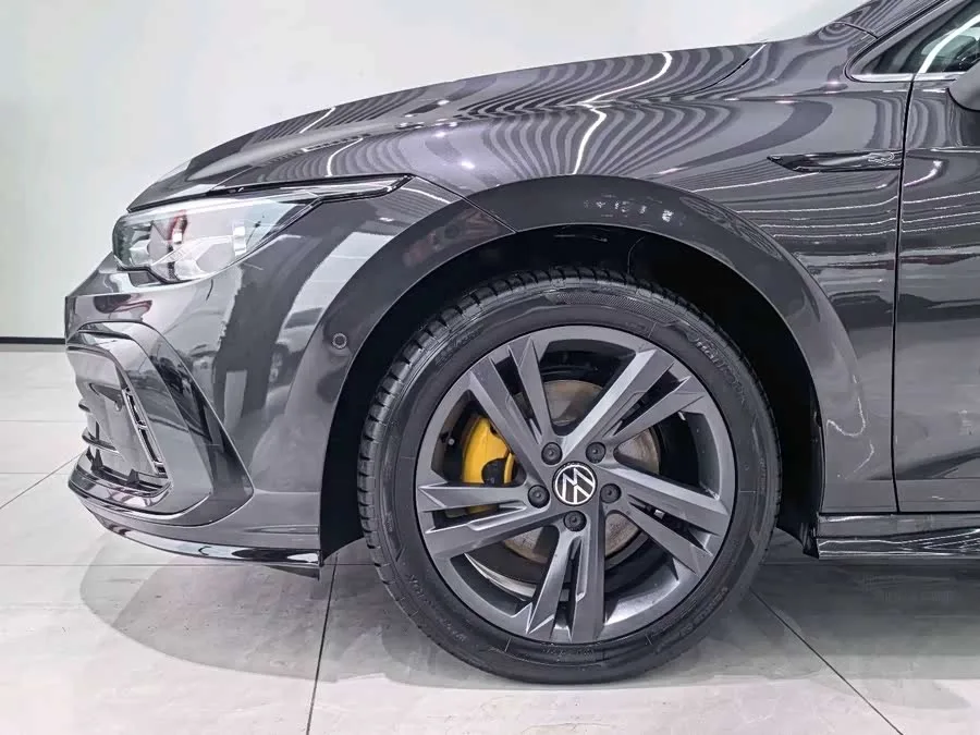 Volkswagen golf Golf 2023 280TSI DSG R-Line Lite 2024 — миниатюра 2