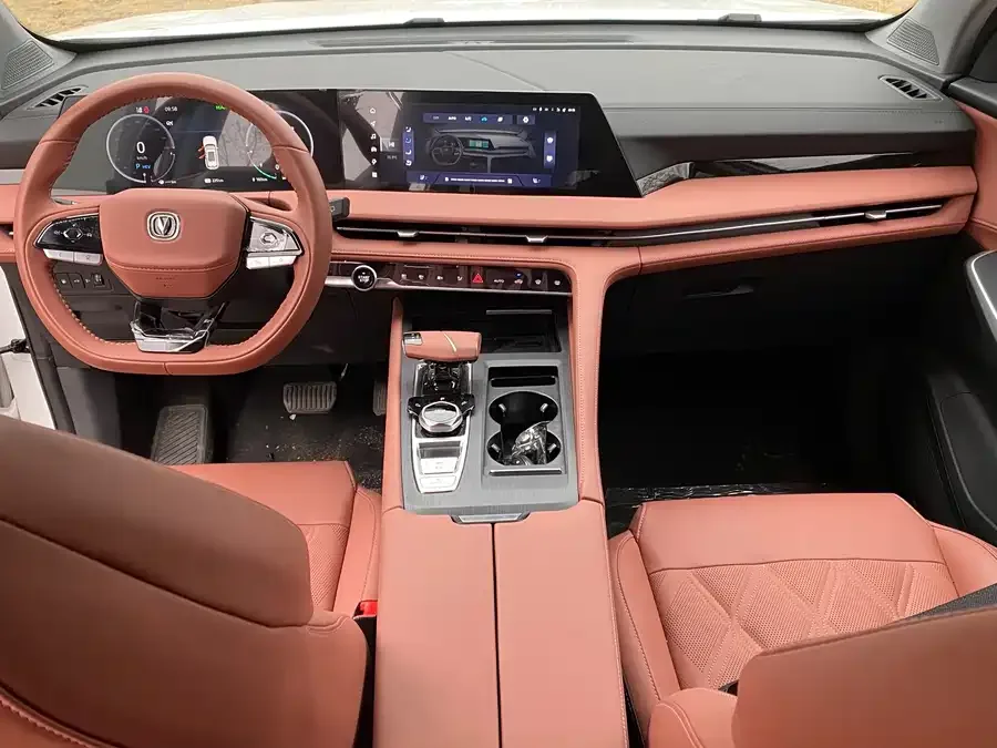 Changan CS75 PLUS Smart Electric iDD Changan CS75 PLUS iDD 2023 iDD Smart Leading Edition 2024 — миниатюра 2