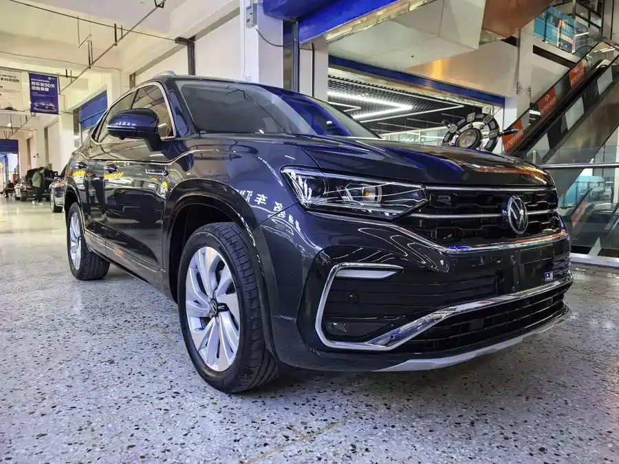 Volkswagen Tayron X Tanyue X 2020 330TSI 2WD Premium Intelligent Edition 2022 — миниатюра 3