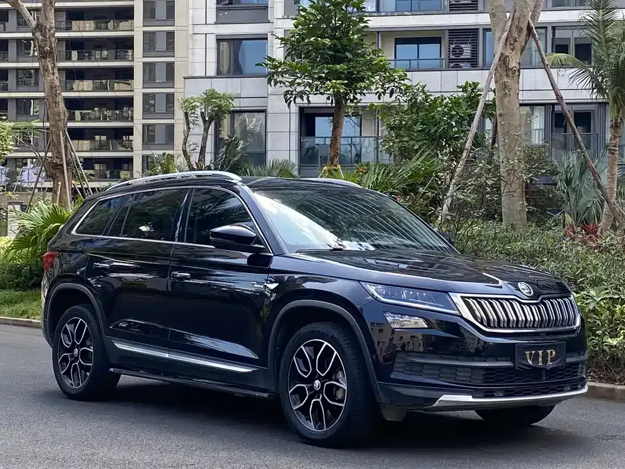 Skoda Kodiaq Kodiak 2020 TSI330 5-seater two-wheel drive luxury premium version 2022 — миниатюра 3
