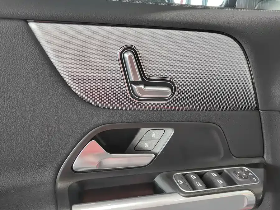 Mercedes-Benz GLB-Class Mercedes-Benz GLB 2023 GLB 200 Fashion Edition 2023 — миниатюра 5