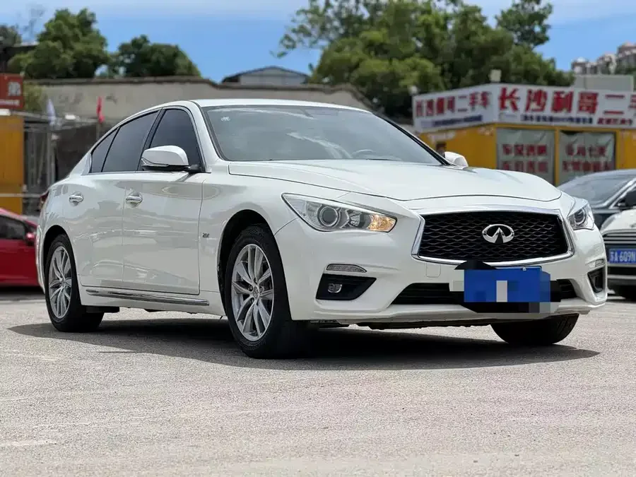 Infiniti Q50L 2022 2.0T Comfort Edition 2023 — миниатюра 3