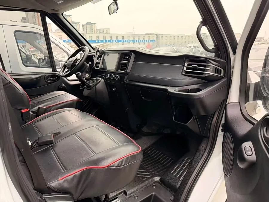 Jiangling Fushun Jiangling Fushun 2022 2.0T manual multi-purpose passenger car short-axle low-top 6-seater 2023 — миниатюра 2