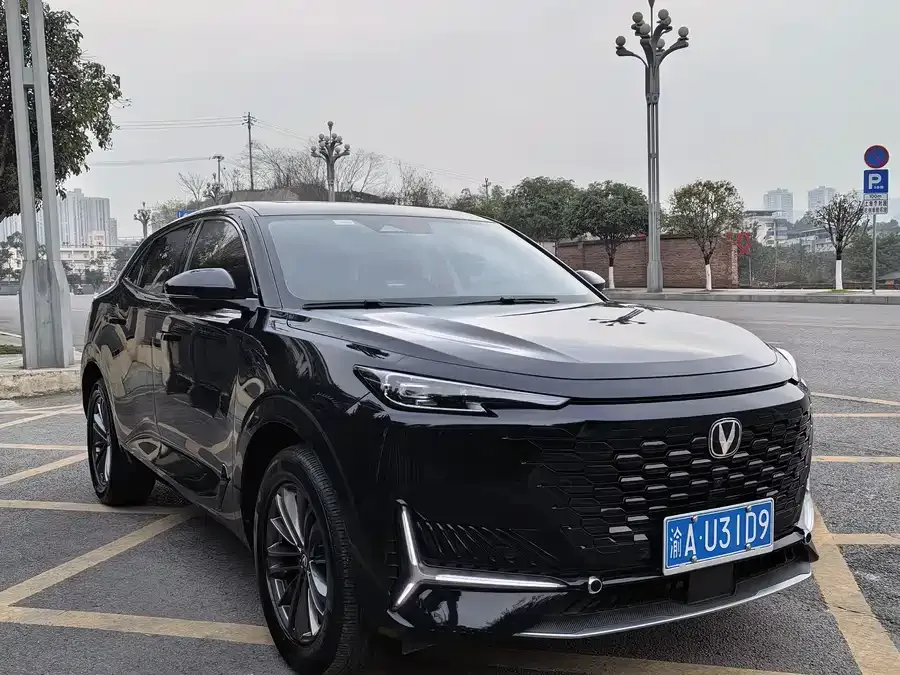 Changan UNI-K Changan UNI-K 2024 2.0T 2WD Yue Shang Edition 2024 — миниатюра 3