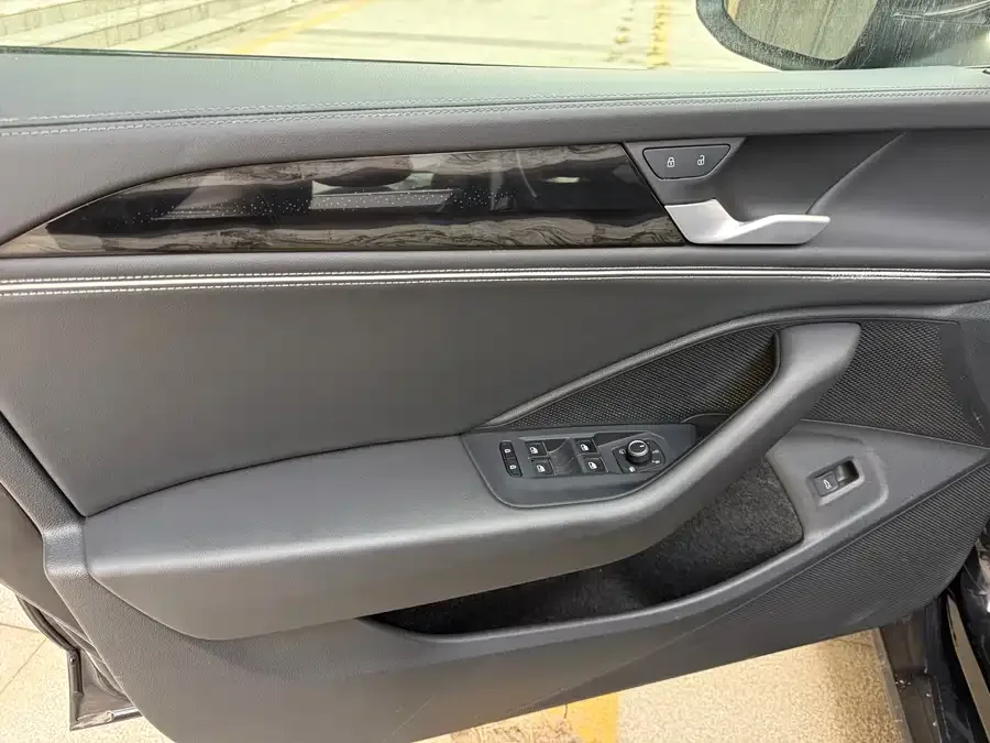 Volkswagen Magotan Magotan 2024 380TSI DSG Premium Edition Big Magotan Package 2025 — миниатюра 4