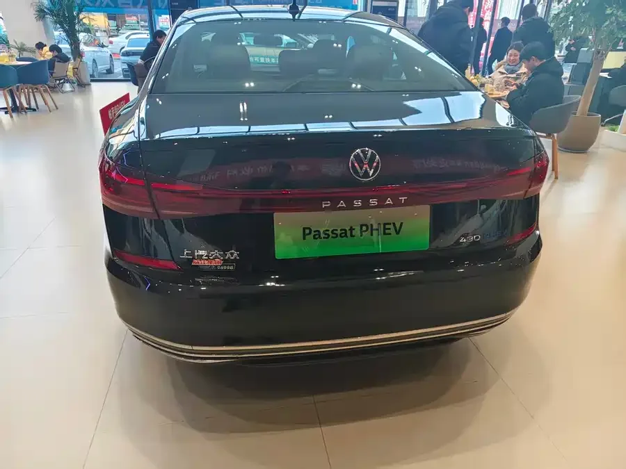 Volkswagen Passat New Energy Passat New Energy 2025 430PHEV Hybrid Business Edition 2025 — миниатюра 2